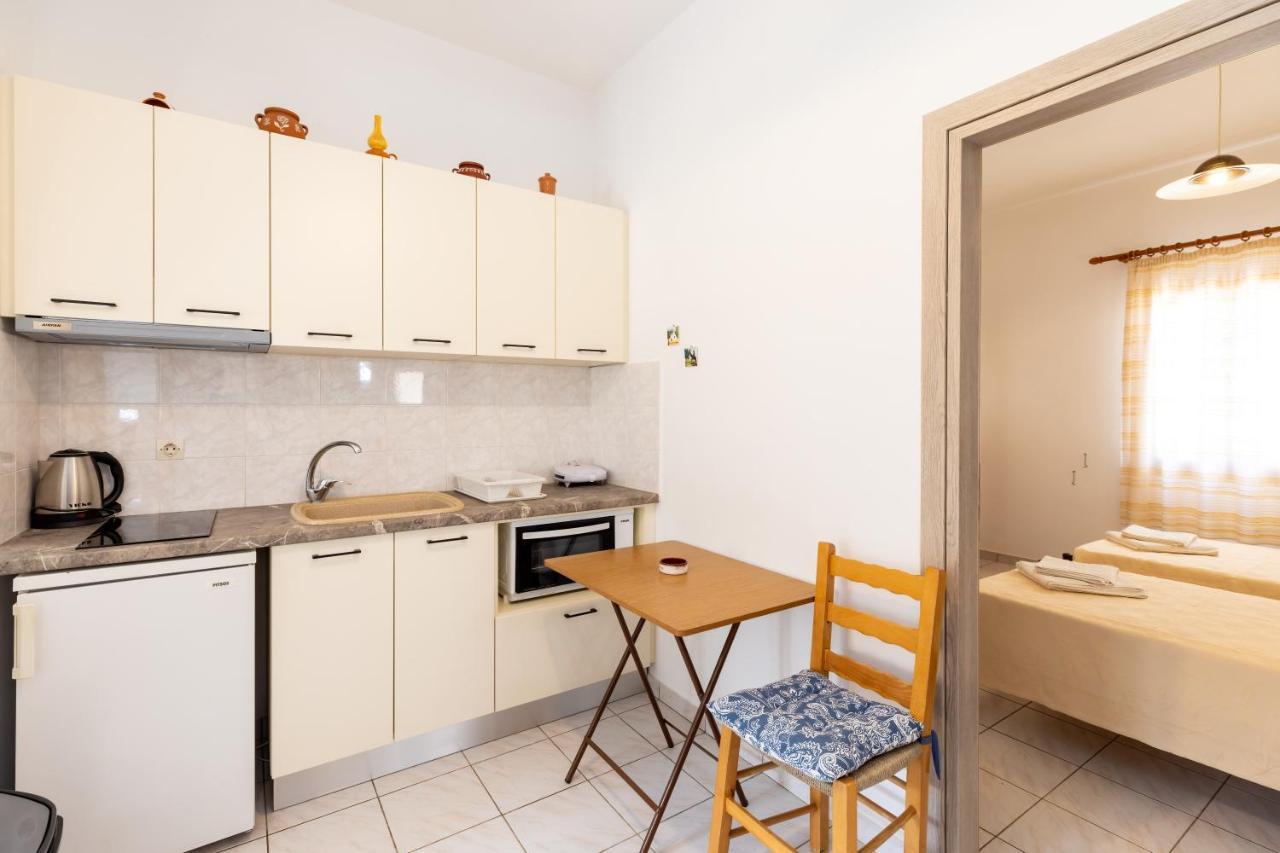 Peris Rooms Kamares  Extérieur photo
