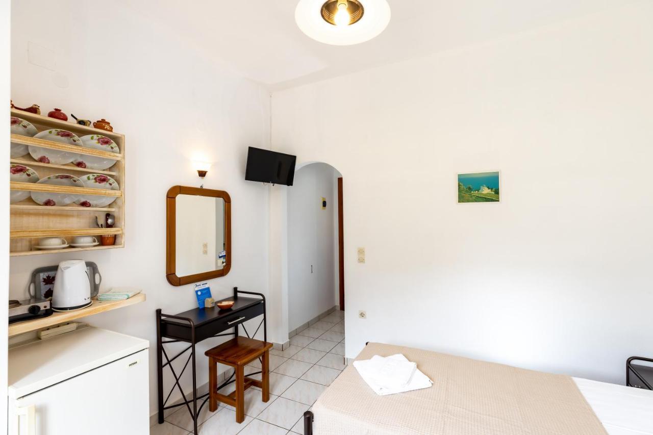 Peris Rooms Kamares  Extérieur photo